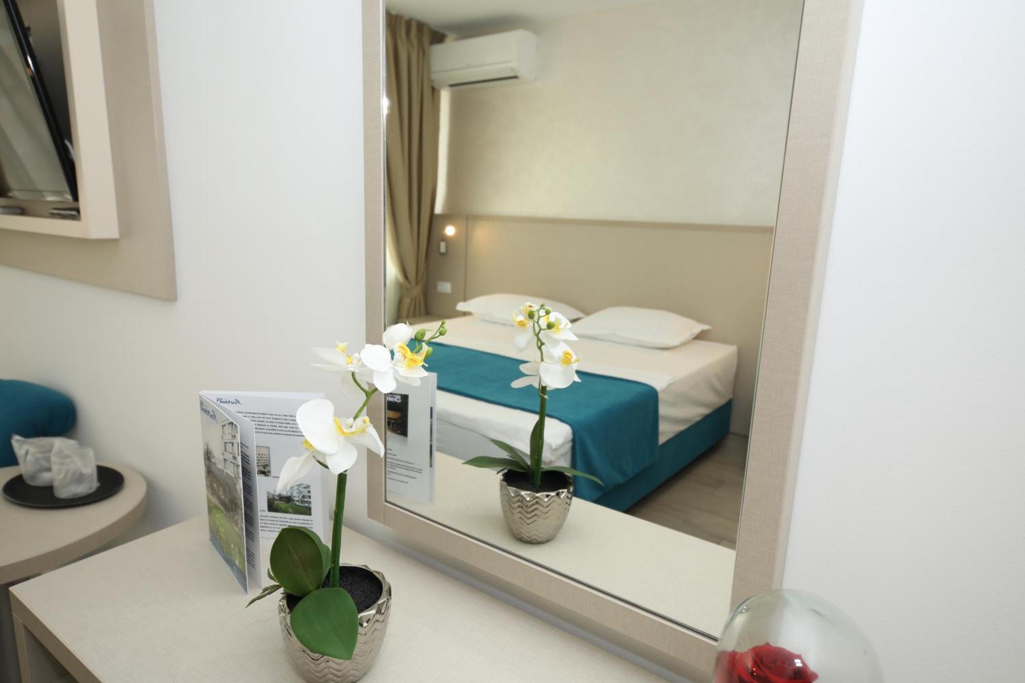 Hotel Delfin Mamaia Luaran gambar